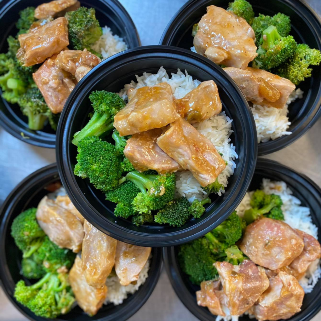 Broccoli and Chicken Bowl at Frontline Fuel Foods
